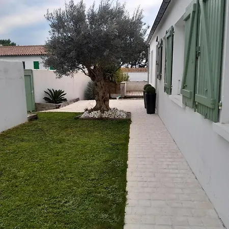 La Maison Du Clocher Hébergement de vacances *